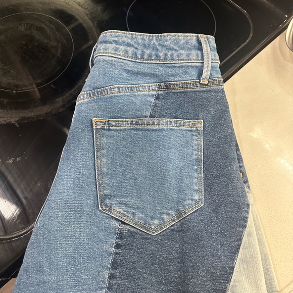 AQUA Jean shorts - Picture 3 of 3